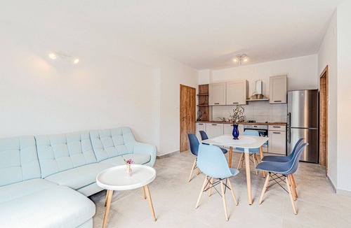 Kneza Apartment | Cozy apartment in Kneze with house sea view