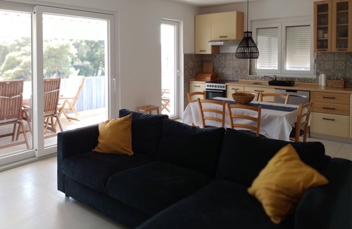 Krk Apartment | Cozy apartment in Krk with house sea view