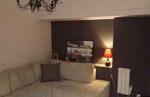 Arsenal Apartment | Cozy Apartment in Le Marais