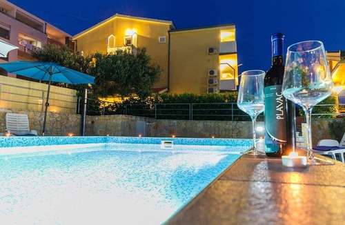 Dugis Apartment | Cozy apartment in Makarska