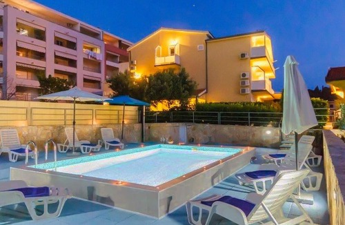 Dugis Apartment | Cozy apartment in Makarska