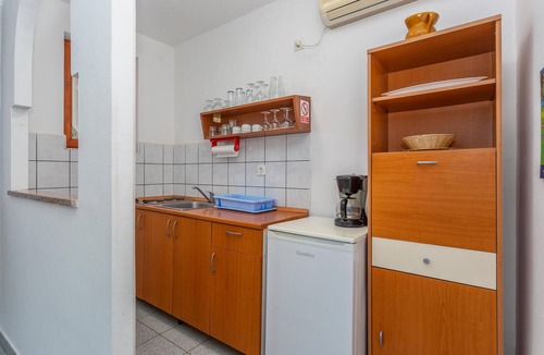 Njivice Apartment | Cozy apartment in Malinska