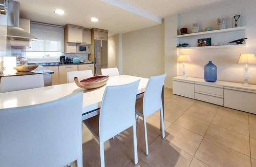 El Grau de Moncofa Apartment | Cozy apartment in Moncofa with WiFi