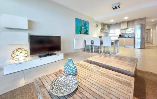 El Grau de Moncofa Apartment | Cozy Apartment In Moncofa With Wifi