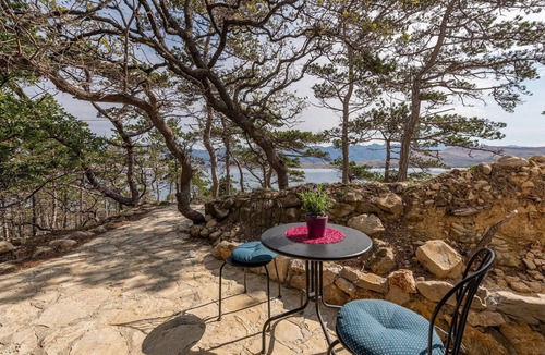 Bosana Apartment | Cozy apartment in Novalja with WiFi