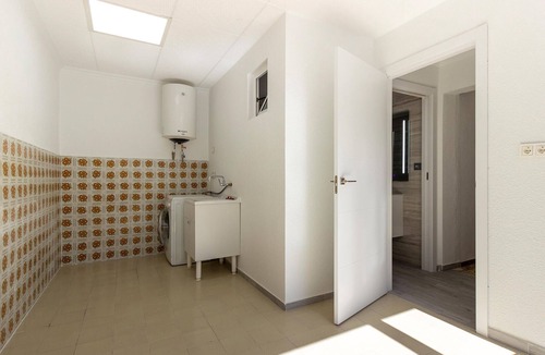 Orihuela Apartment | Cozy apartment in Orihuela with WiFi