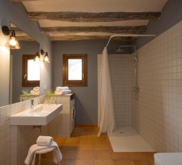 Orpi Apartment | Cozy apartment in Orpí with pool