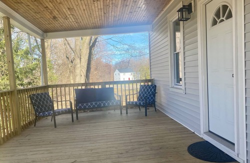 Spencerport Apartment | Cozy Apartment in Quiet Spencerport with Private Deck