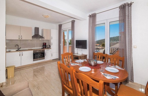 Sevid Apartment | Cozy apartment in Sevid with WiFi