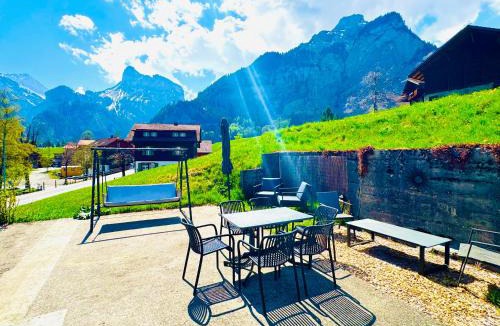 Kandersteg Apartment | Cozy Apartment in Vintage House in Kandersteg