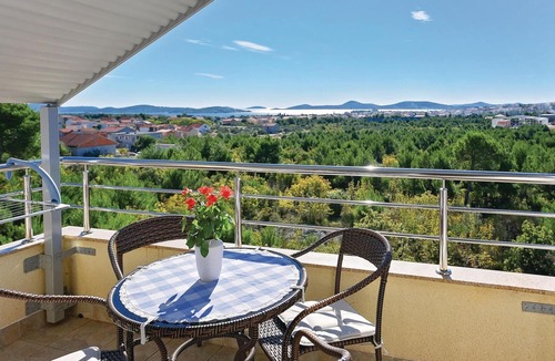 Vodice Apartment | Cozy apartment in Vodice with house sea view