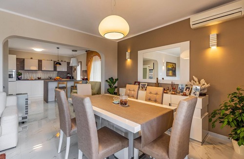 Peroj Apartment | Cozy apartment in Vodnjan with swimming pool