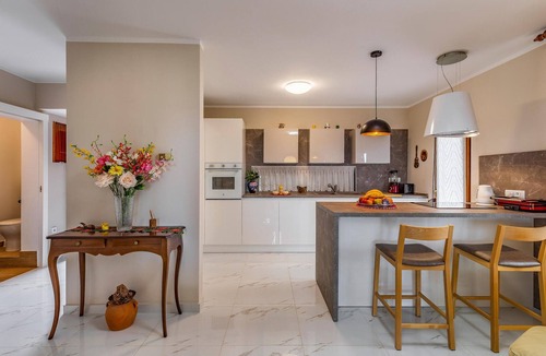 Peroj Apartment | Cozy apartment in Vodnjan with swimming pool