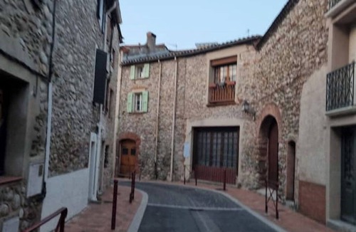 Le Boulou Apartment | Cozy apartment Le Boulou