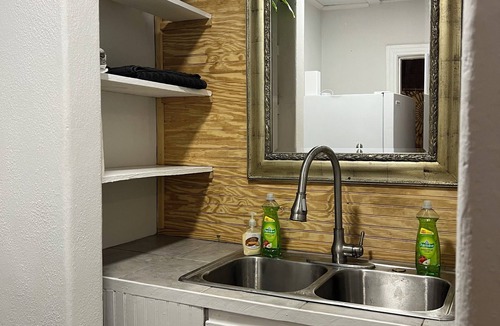 Capital View Apartment | Cozy Apartment Little Rock Pets Welcome