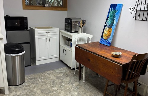 Boothbay Apartment | Cozy Apartment Near Boothbay Harbor and Gardens