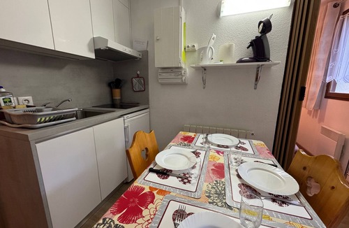 Bernex Apartment | Cozy apartment near slopes, balcony, parking