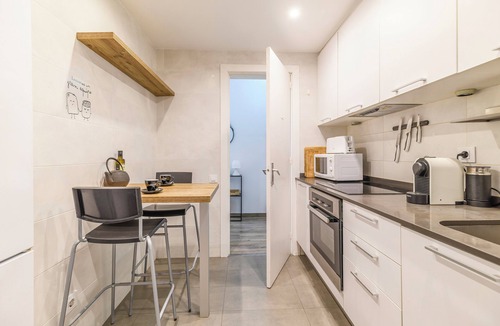 El Baix Guinardo Apartment | Cozy Apartment Sagrada Familia