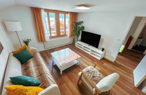 Brienz Apartment | Cozy Apartment - Stunning Views