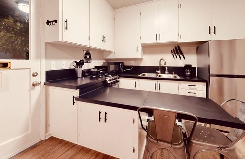 Snohomish Apartment | Cozy Apartment w/Air Conditioning, Smart TV, Covered Parking