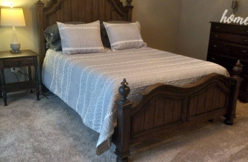 Benton Apartment | Cozy Apartment with all the amenities you could want.