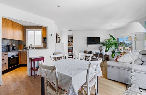 El Carmel Apartment | Cozy apartment with private sunny terrace