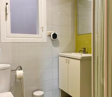 Azkoitia Apartment | Cozy apartment with large balcony in Azkoitia