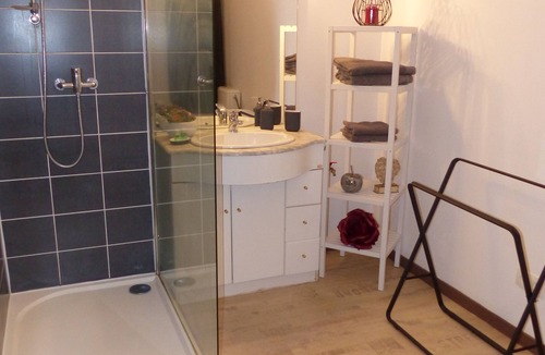 Auterive Apartment | Cozy apartment with private Jacuzzi for a romantic night