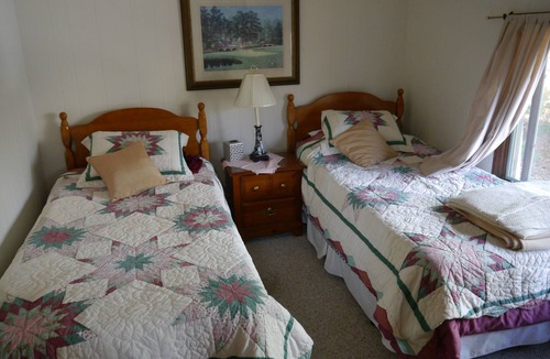 Montgomery Center Apartment | Cozy apartment with fantastic views 5 miles from Jay Peak