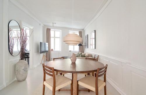 Copenhagen City Centre Apartment | Cozy Apartments in Heart of Copenhagen Near Strøget & Højbro Plads