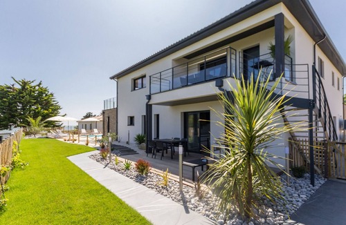 Prefailles Cottage | Cozy Apartments with Pool, SPA & Beach Access