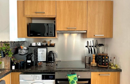Bezons Apartment | Cozy Appartment - 10' La Defense -25' Paris - Parking