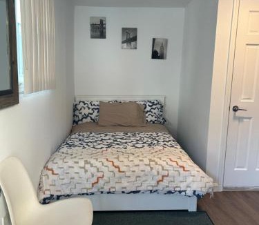 Queens Apartment | Cozy apt 30mins from Times square!