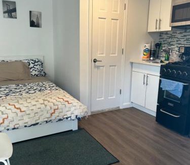 Queens Apartment | Cozy apt 30mins from Times square!