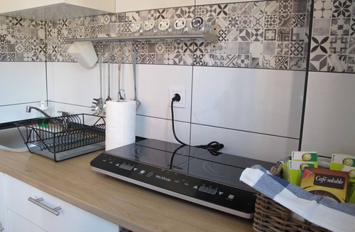 Sant Adria de Besos Apartment | COZY APT. NEXT TO BEACH AND 14 MIN. TO CATALONIA SQUARE