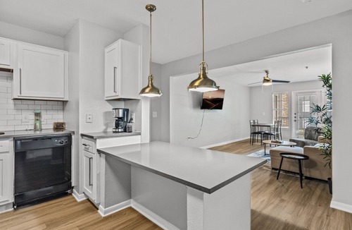 Pleasant Valley Apartment | Cozy Apt w/Resort Style Pool & Gym!
