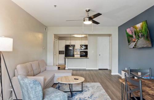 Pleasant Valley Apartment | Cozy Apt w/Resort Style Pool & Gym!