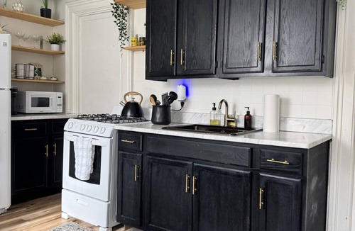 Newtonville Apartment | Cozy Apt w/Sunset View Over River