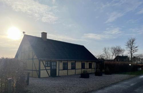 Errindlev House | Cozy Artist's House On Scenic Lolland