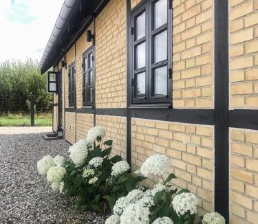 Errindlev House | Cozy Artist's House On Scenic Lolland