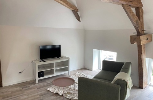 Saint-Jean-de-Vaux Apartment | Cozy attic apartment