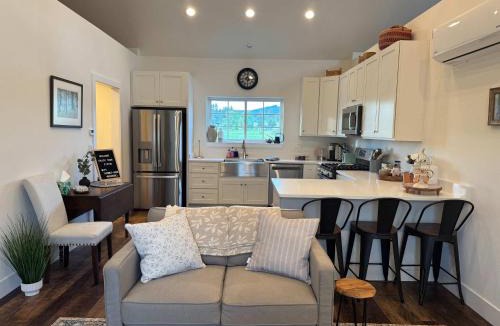 Harvard House | Cozy Avon Country Escape