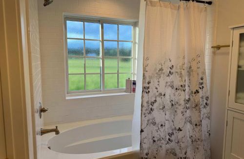 Harvard House | Cozy Avon Country Escape