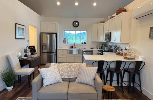 Harvard House | Cozy Avon Country Escape