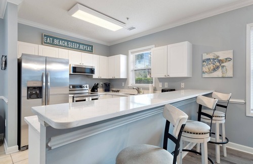 North Myrtle Beach Condo | Cozy Barefoot Beach Retreat: Resort Amenities