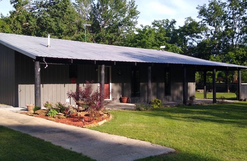 Claremore House | Cozy Barndominium near Will Rogers Downs and Highway 44. Quiet country setting