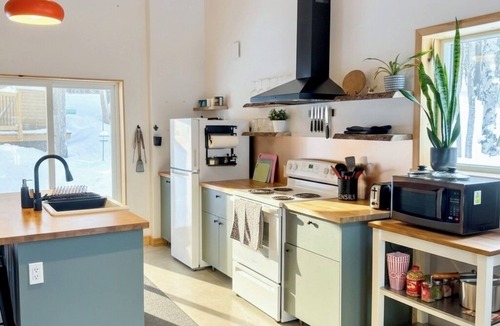 L'Amable Cottage | Cozy Barndominium Retreat | Sauna & Forest