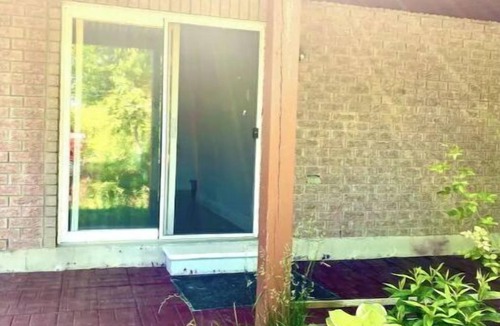 Barrie House | Cozy Basement Apartment two beds sleep 3