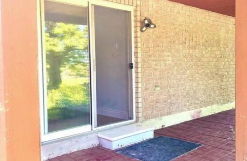 Barrie House | Cozy Basement Apartment two beds sleep 3