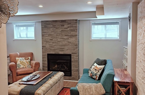 Meadowvale Village Apartment | Cozy Basement in North Mississauga